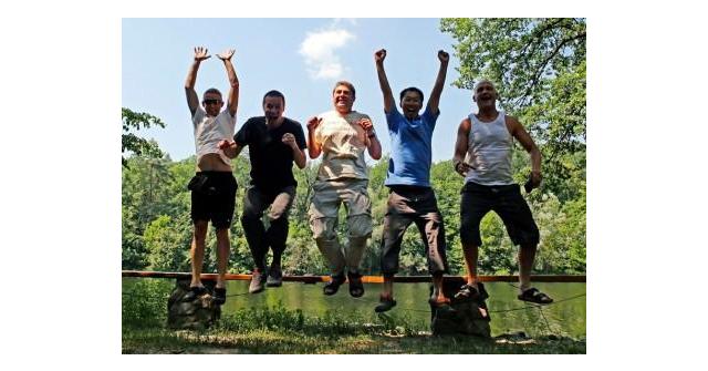 'รุ่งโรจน์ ยงฤทธิ์' ช่างภาพไทยในยูโร 2012